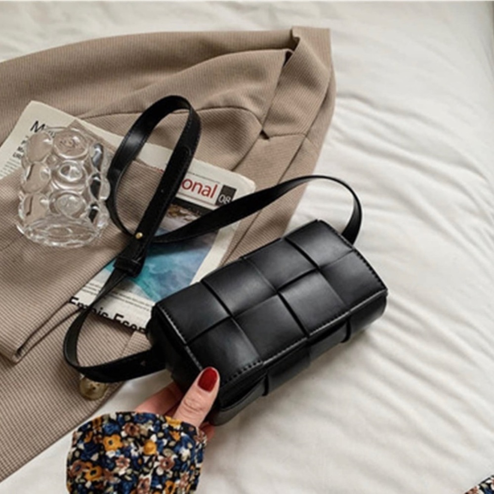 Woven crossbody belt bag